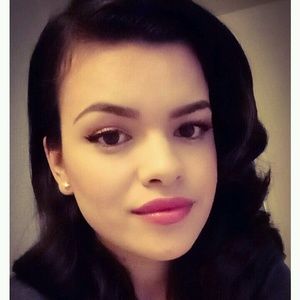 Meet your Posher, Yesica